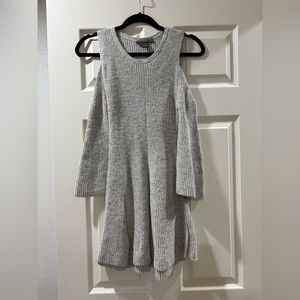 XS A Pea in the pod maternity sweater in light grey